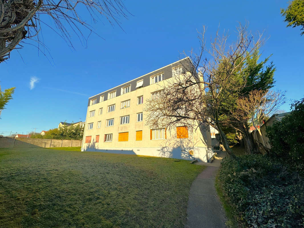 Appartement à FONTENAY-SOUS-BOIS