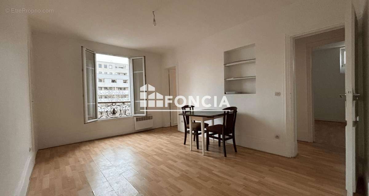 Appartement à PARIS-19E