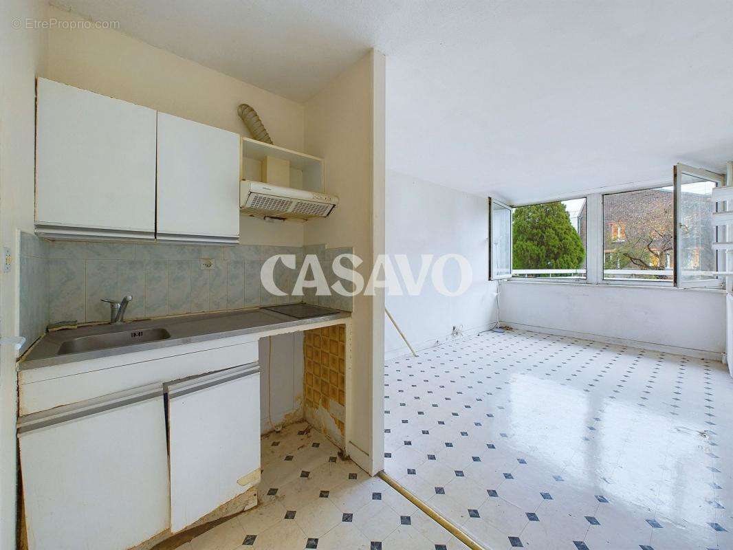 Appartement à PARIS-18E