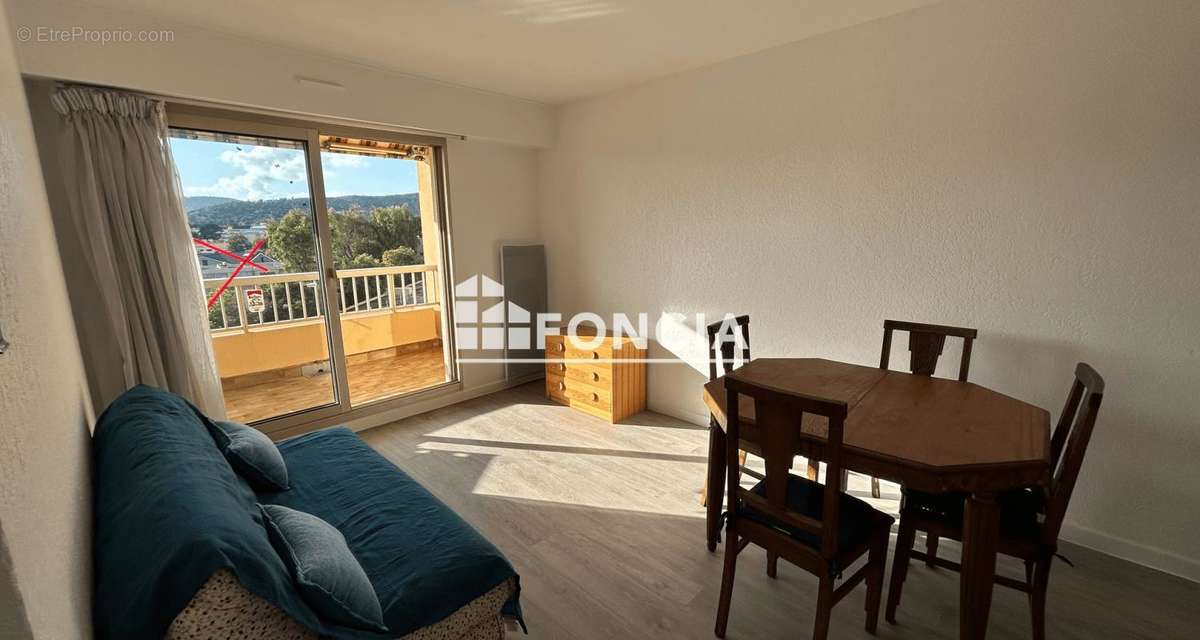 Appartement à BORMES-LES-MIMOSAS