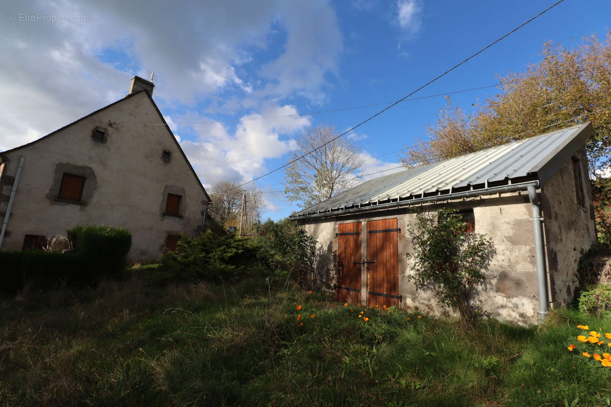 Maison à TAUVES