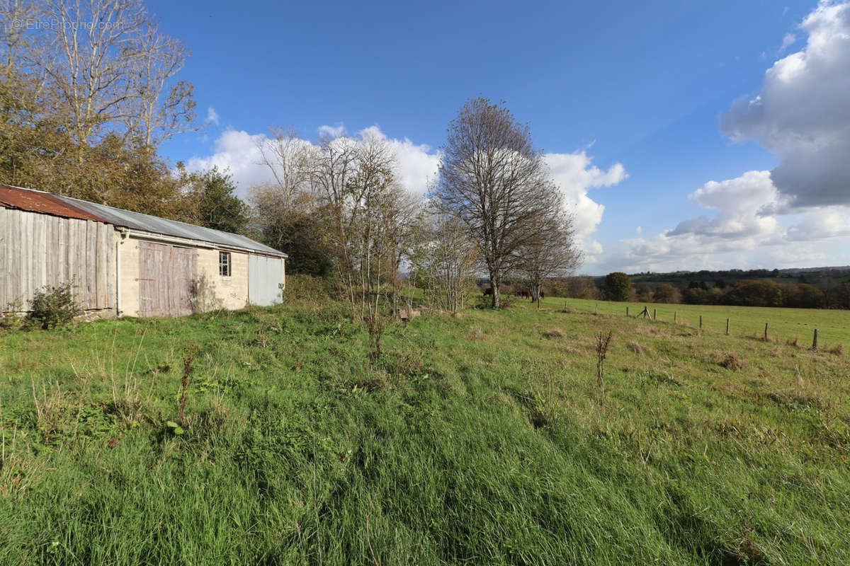 Maison à TAUVES