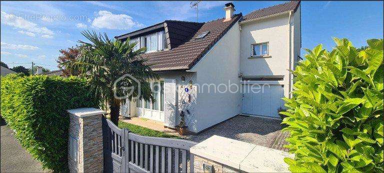 Maison à MONTIGNY-LES-CORMEILLES