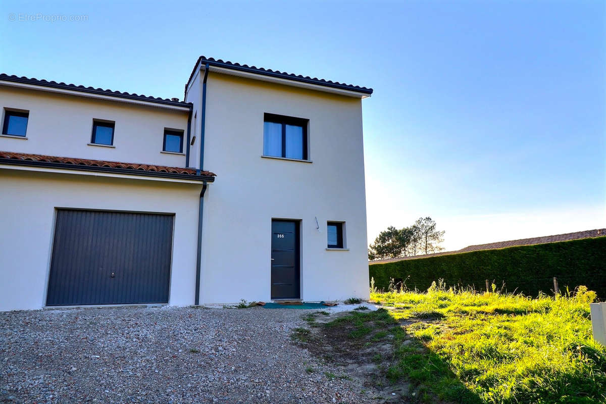 Maison à LA LANDE-DE-FRONSAC