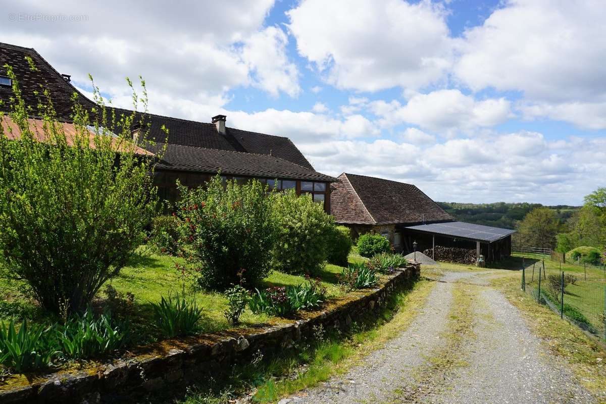 Maison à SARRAZAC