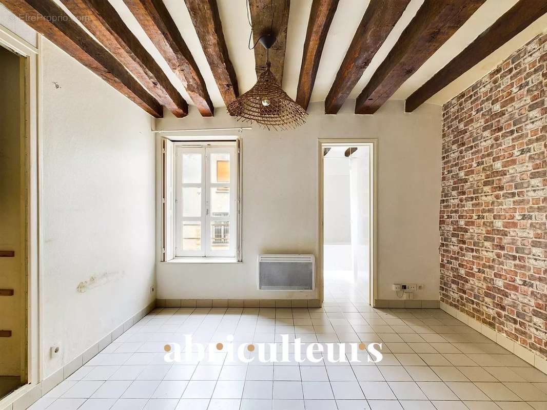 Appartement à PARIS-6E