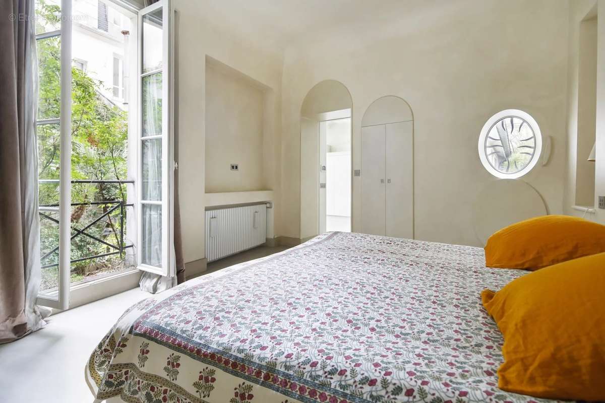 Maison à PARIS-7E