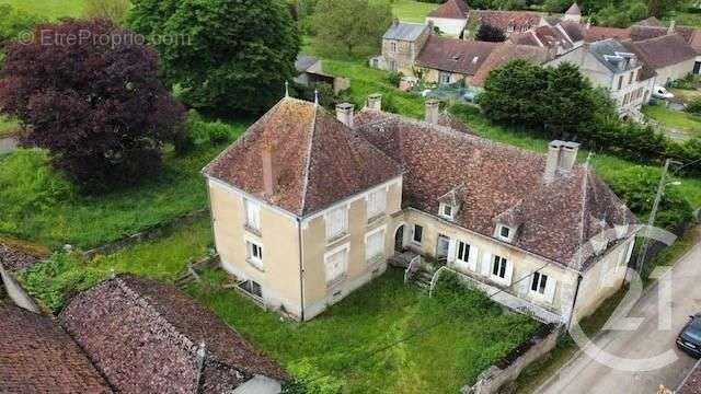 Maison à BRINON-SUR-BEUVRON