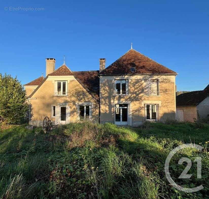 Maison à BRINON-SUR-BEUVRON