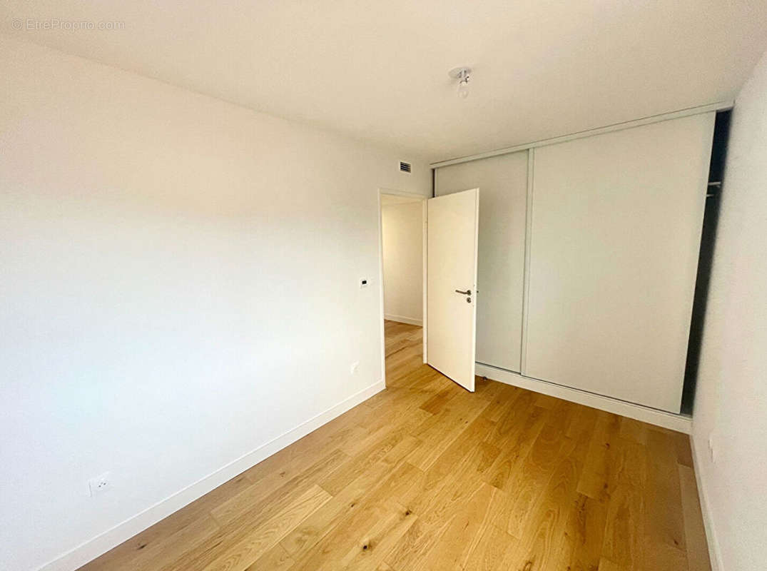 Appartement à NANTERRE