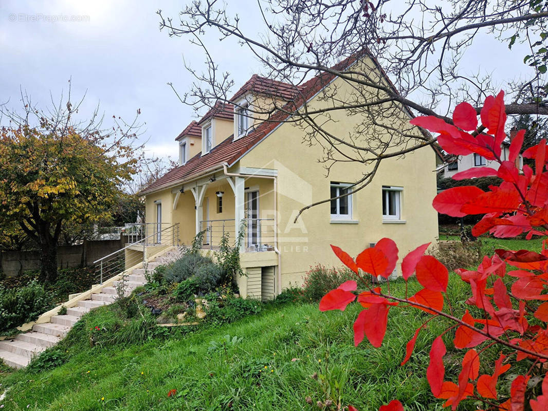 Maison à MONTIGNY-LES-CORMEILLES