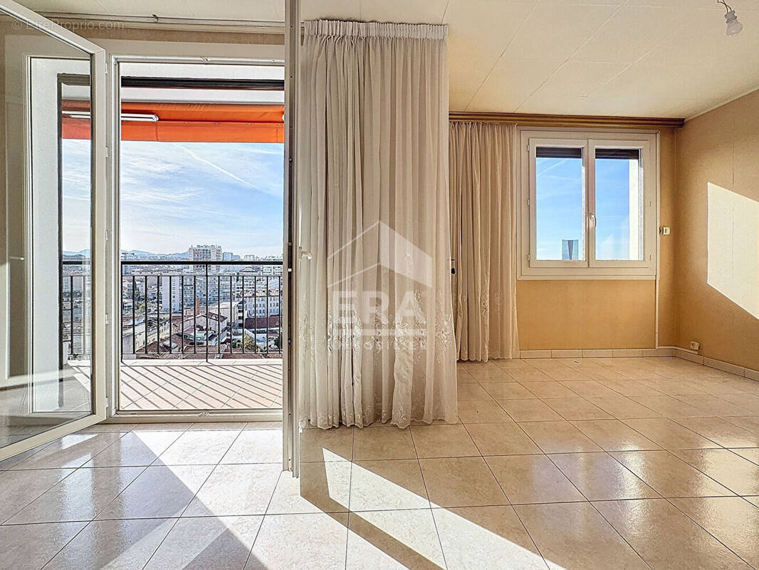 Appartement à MARSEILLE-14E