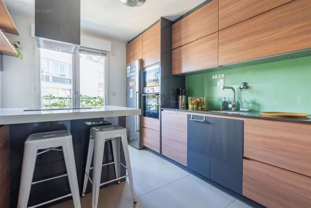 Appartement à PARIS-20E