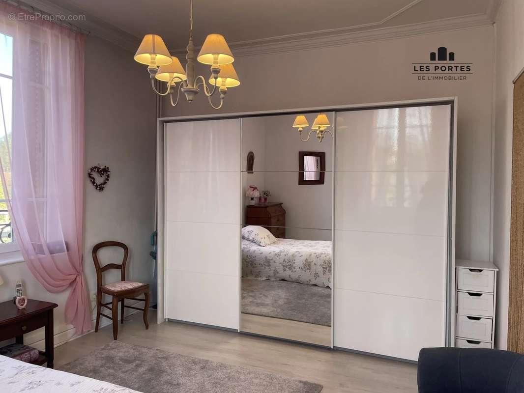 Appartement à MAISSE