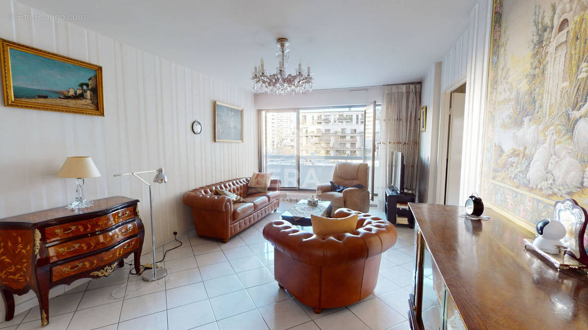 Appartement à PARIS-19E