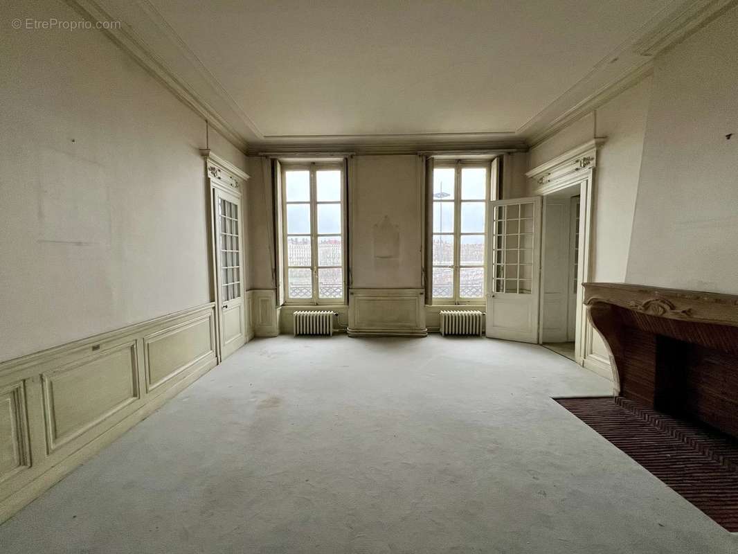 Appartement à LYON-1E