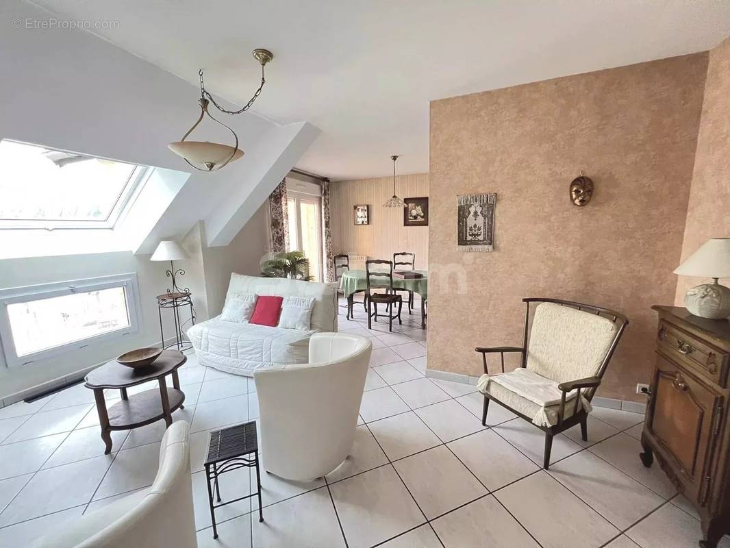 Appartement à LONS-LE-SAUNIER