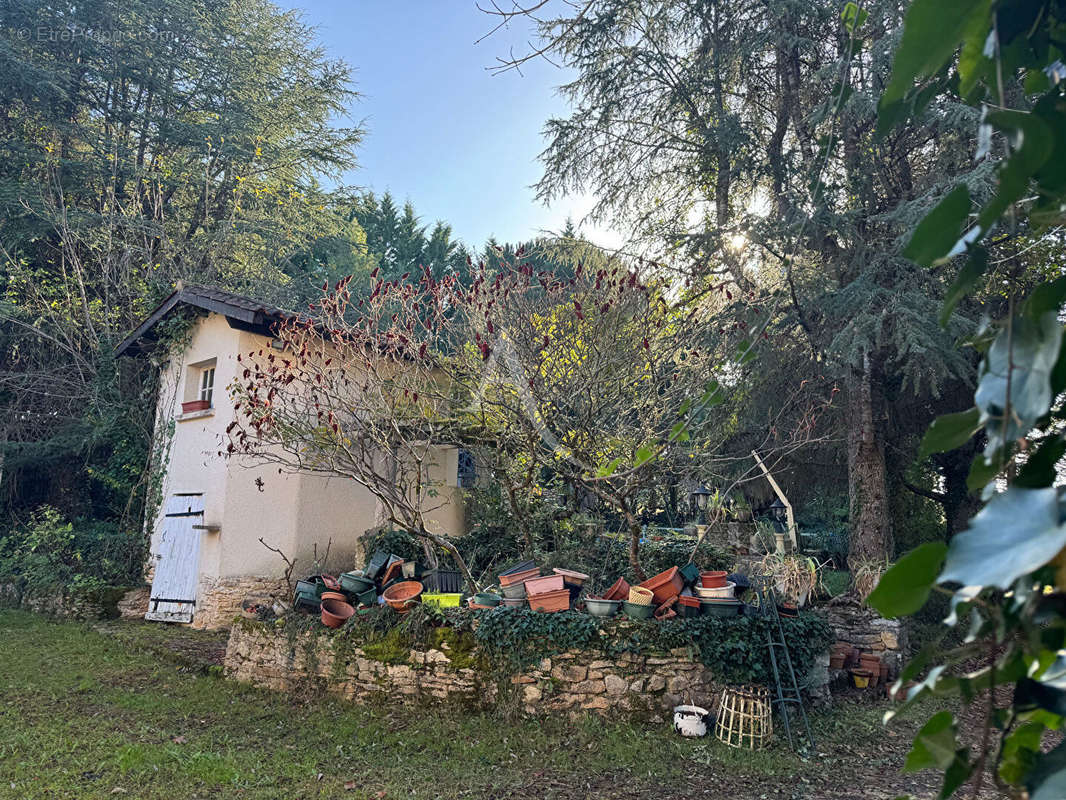 Maison à PUY-L&#039;EVEQUE