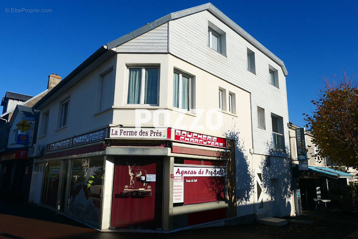 Appartement à JULLOUVILLE