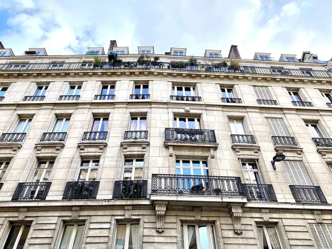 Appartement à PARIS-7E