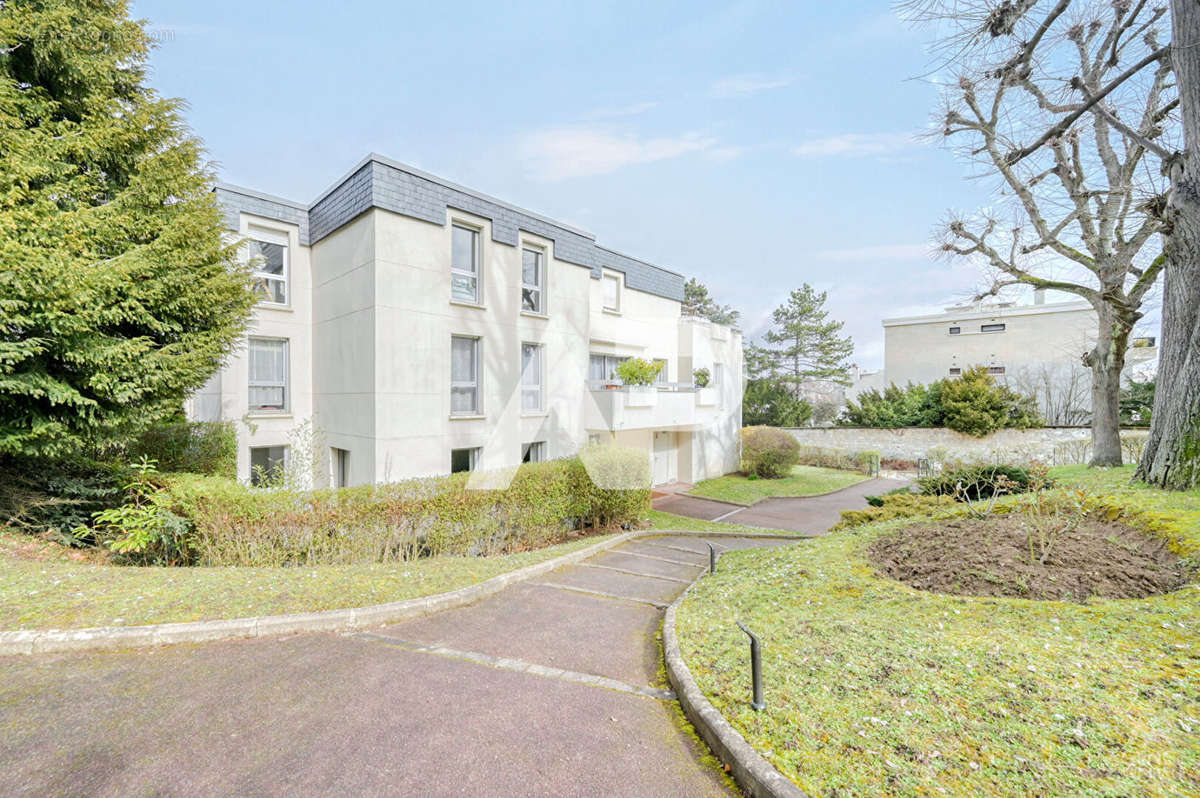 Appartement à RUEIL-MALMAISON