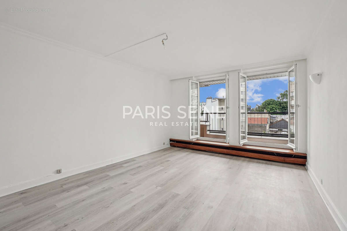 Appartement à PARIS-6E