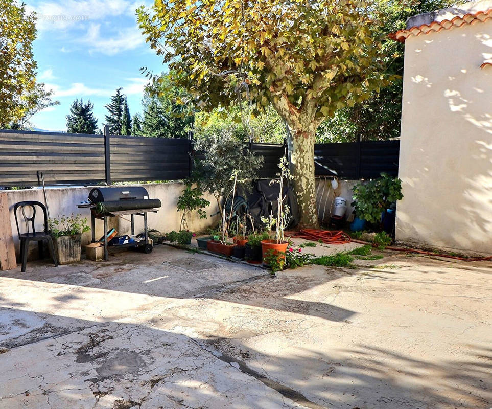 Appartement à MARSEILLE-12E