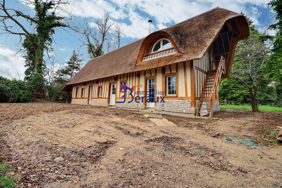 Maison à SAINTE-MARGUERITE-SUR-DUCLAIR