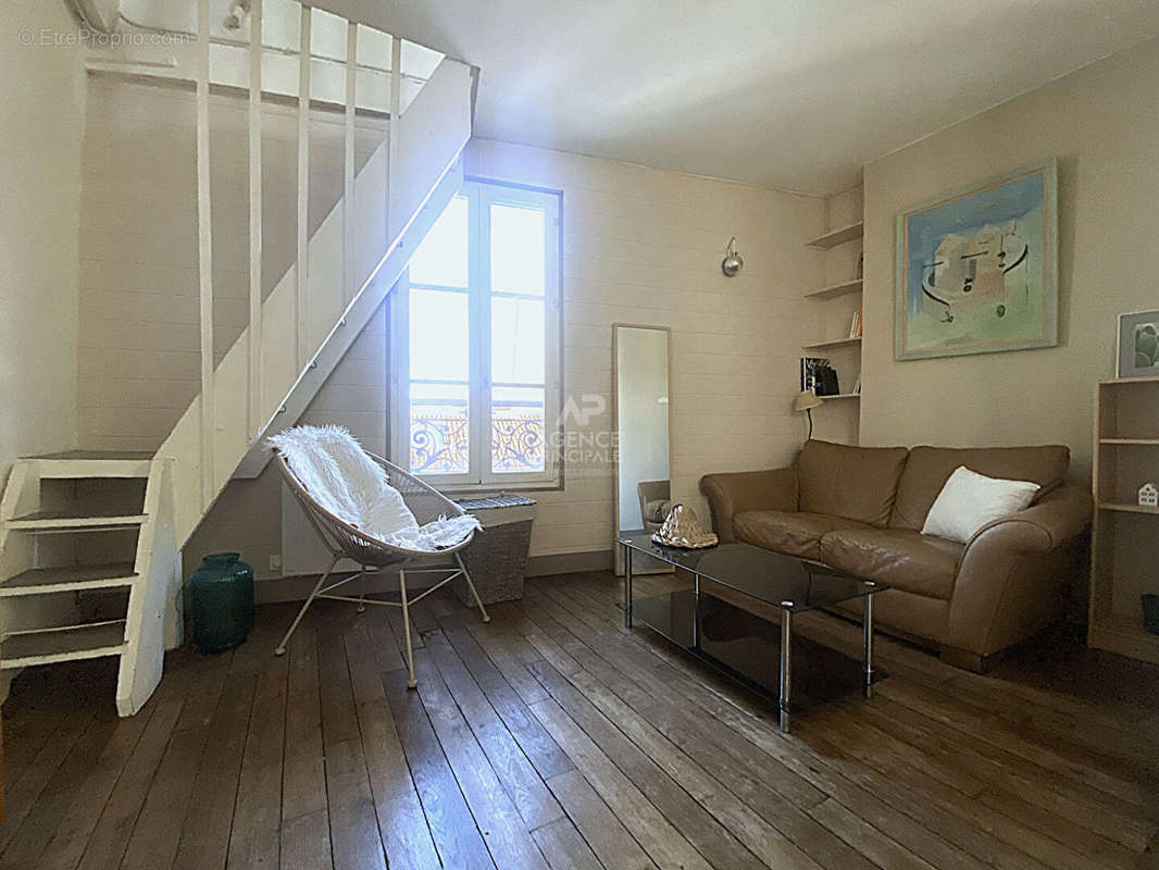 Appartement à NANTERRE