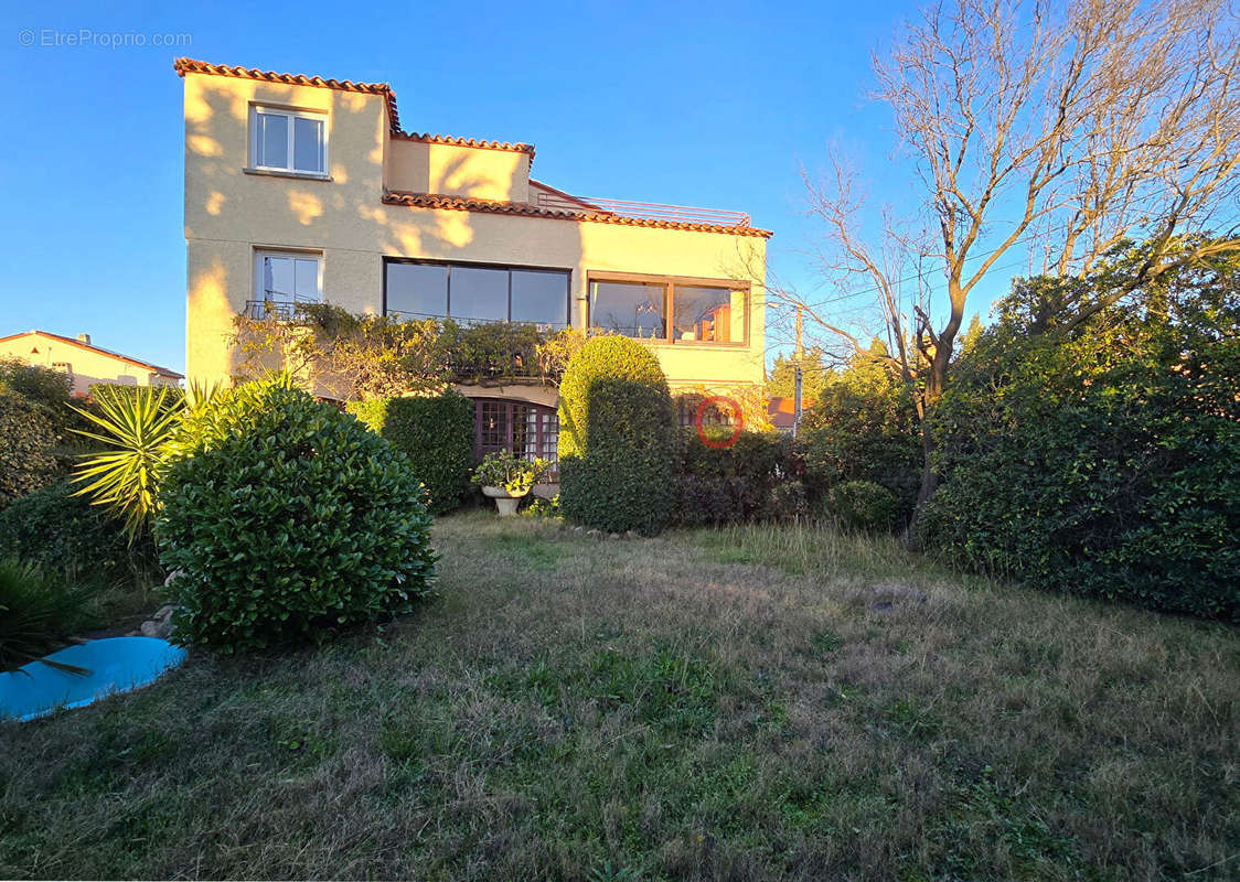 Maison à SAINT-GENIS-DES-FONTAINES