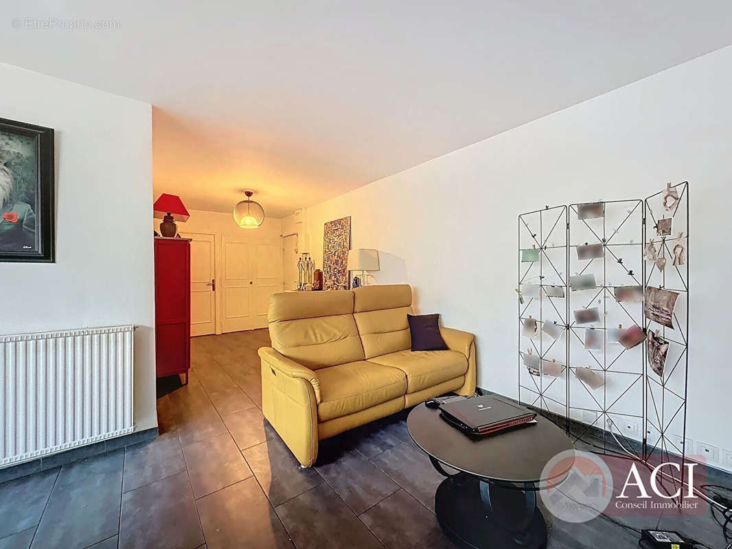 Appartement à EPINAY-SUR-SEINE