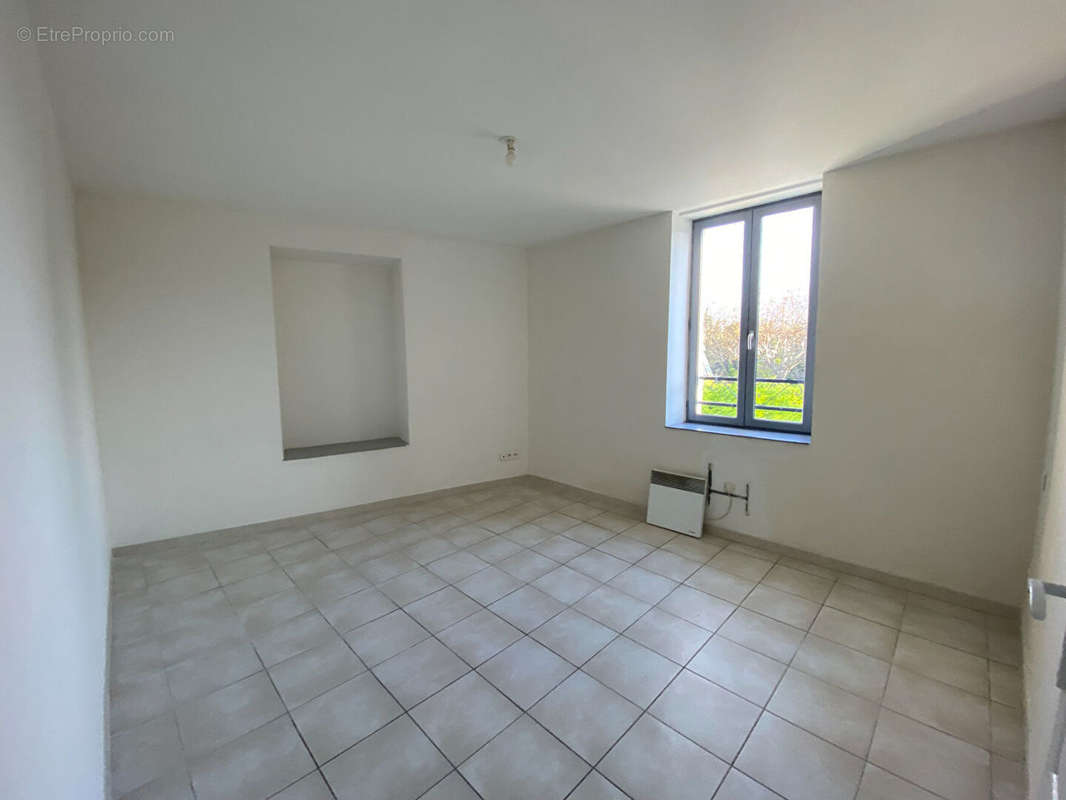 Appartement à GRILLON