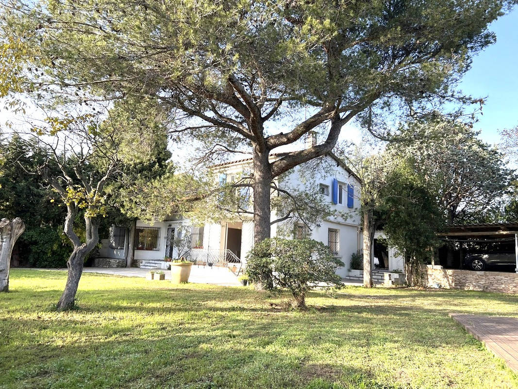 Maison à VILLENEUVE-LES-AVIGNON