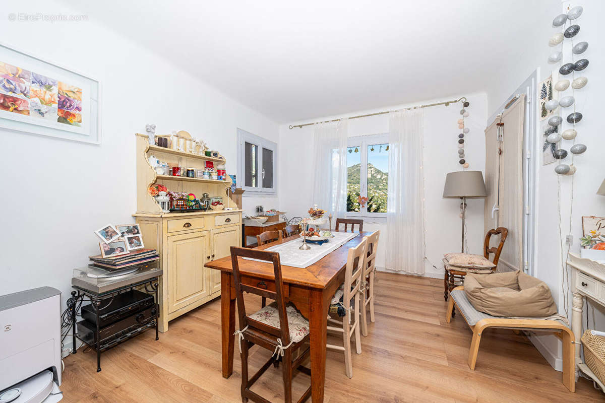 Appartement à VENCE