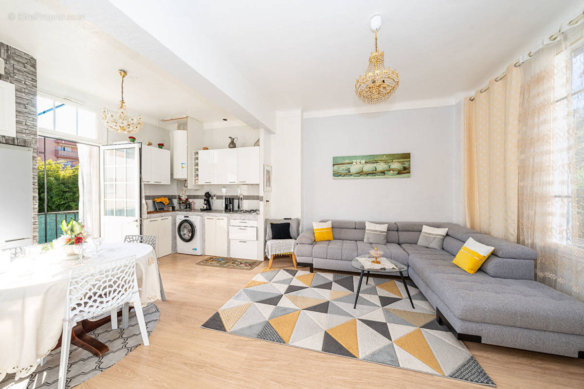 Appartement à CAGNES-SUR-MER