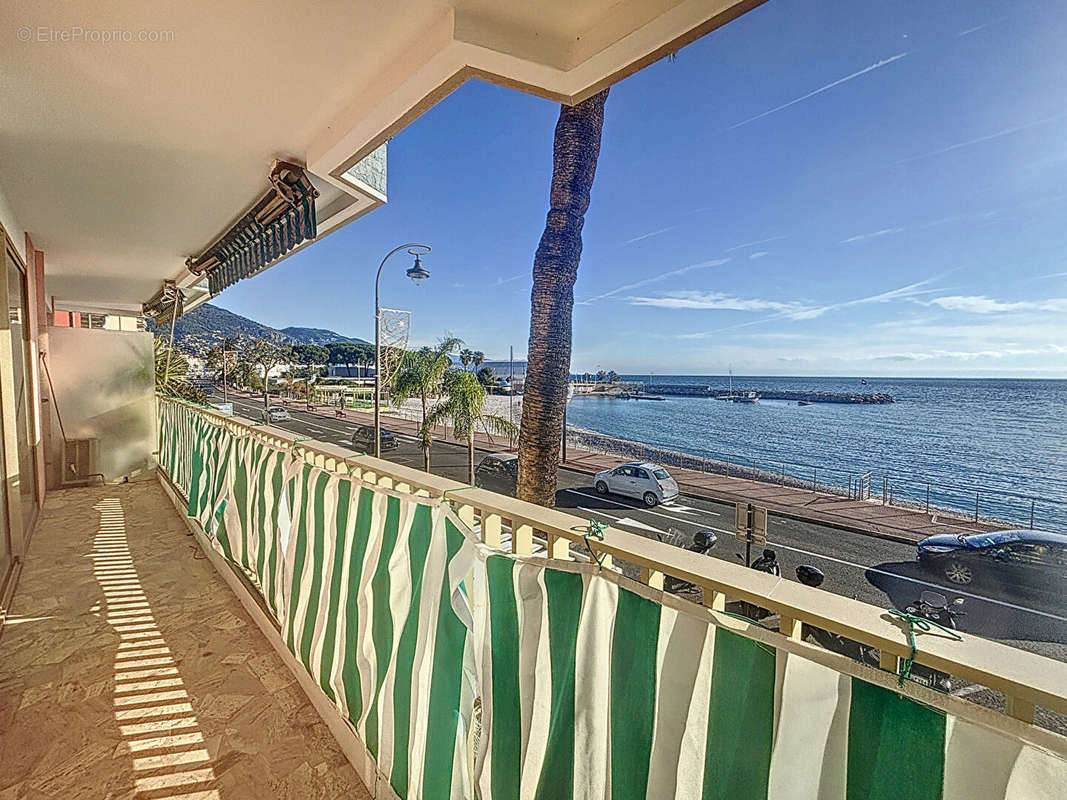 Appartement à ROQUEBRUNE-CAP-MARTIN