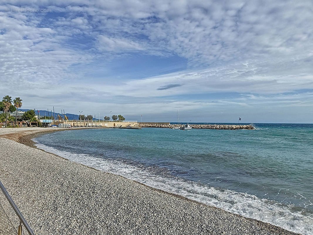 Appartement à ROQUEBRUNE-CAP-MARTIN