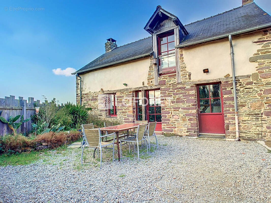 Maison à GUIGNEN