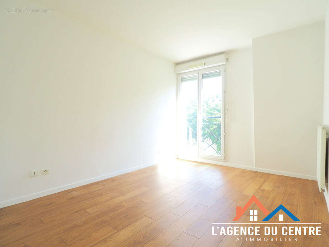 Appartement à VERNEUIL-SUR-SEINE