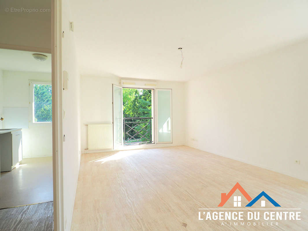 Appartement à VERNEUIL-SUR-SEINE