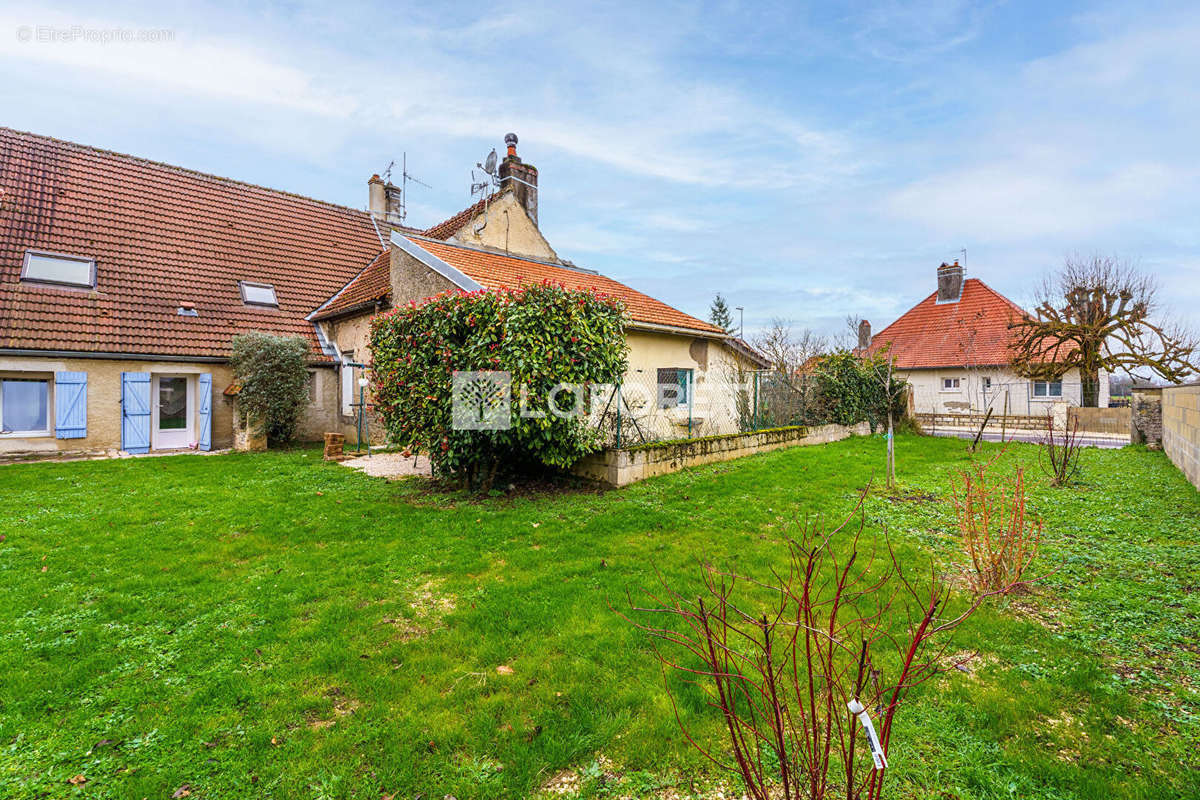 Maison à BEIRE-LE-FORT