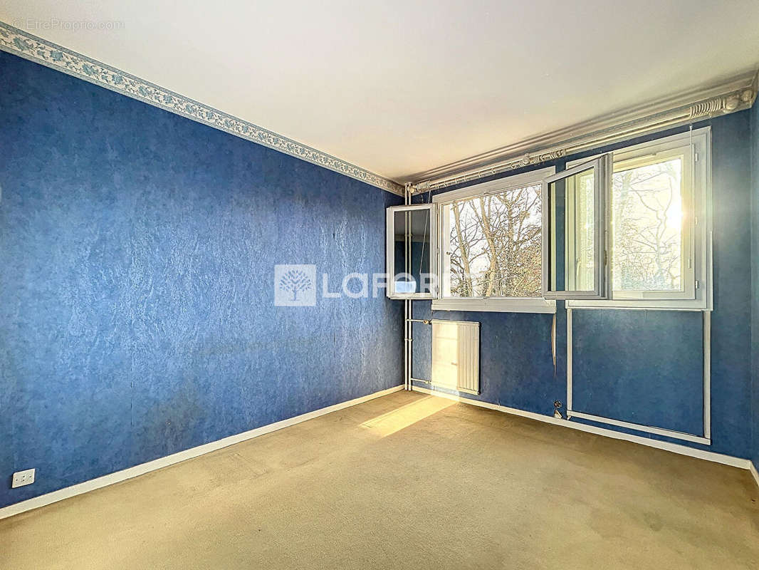 Appartement à VERNEUIL-SUR-SEINE