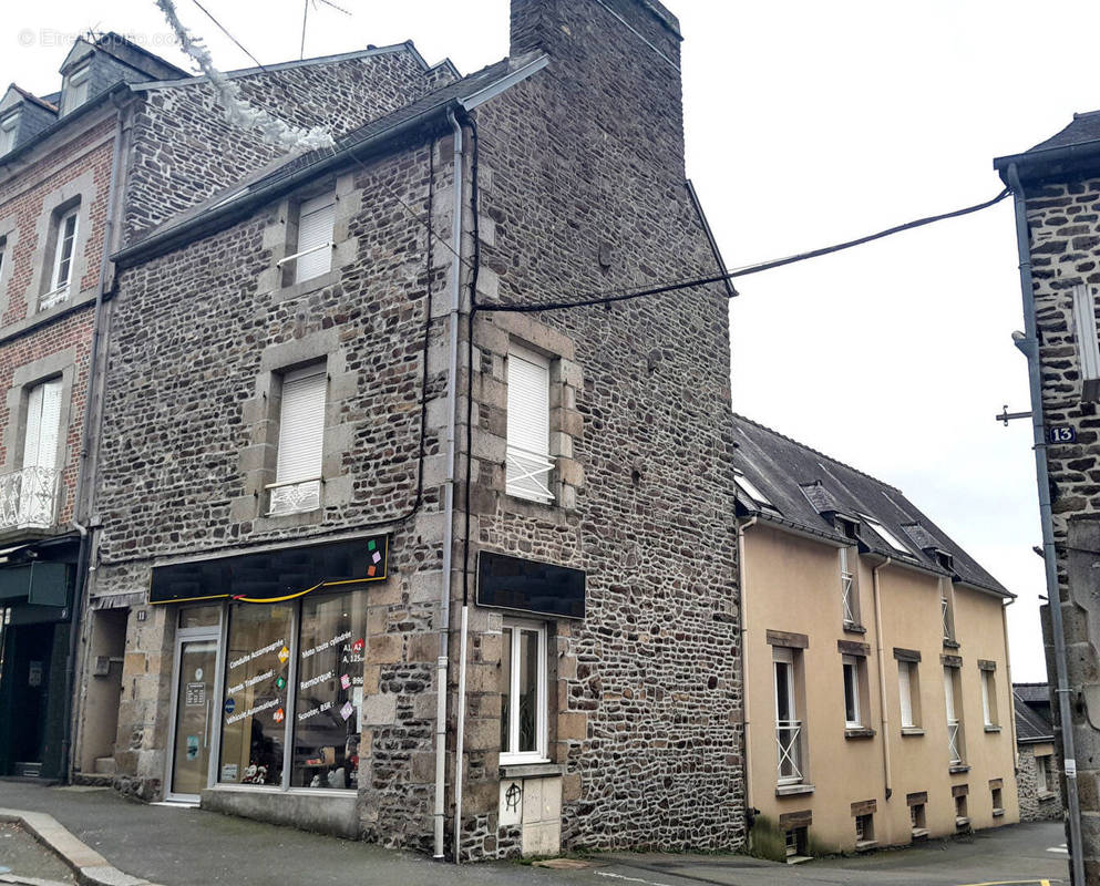 Appartement à FOUGERES