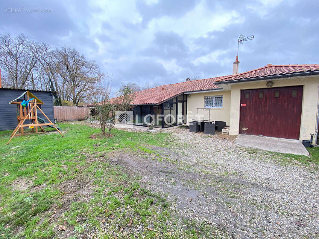 Maison à MARTIGNAS-SUR-JALLE