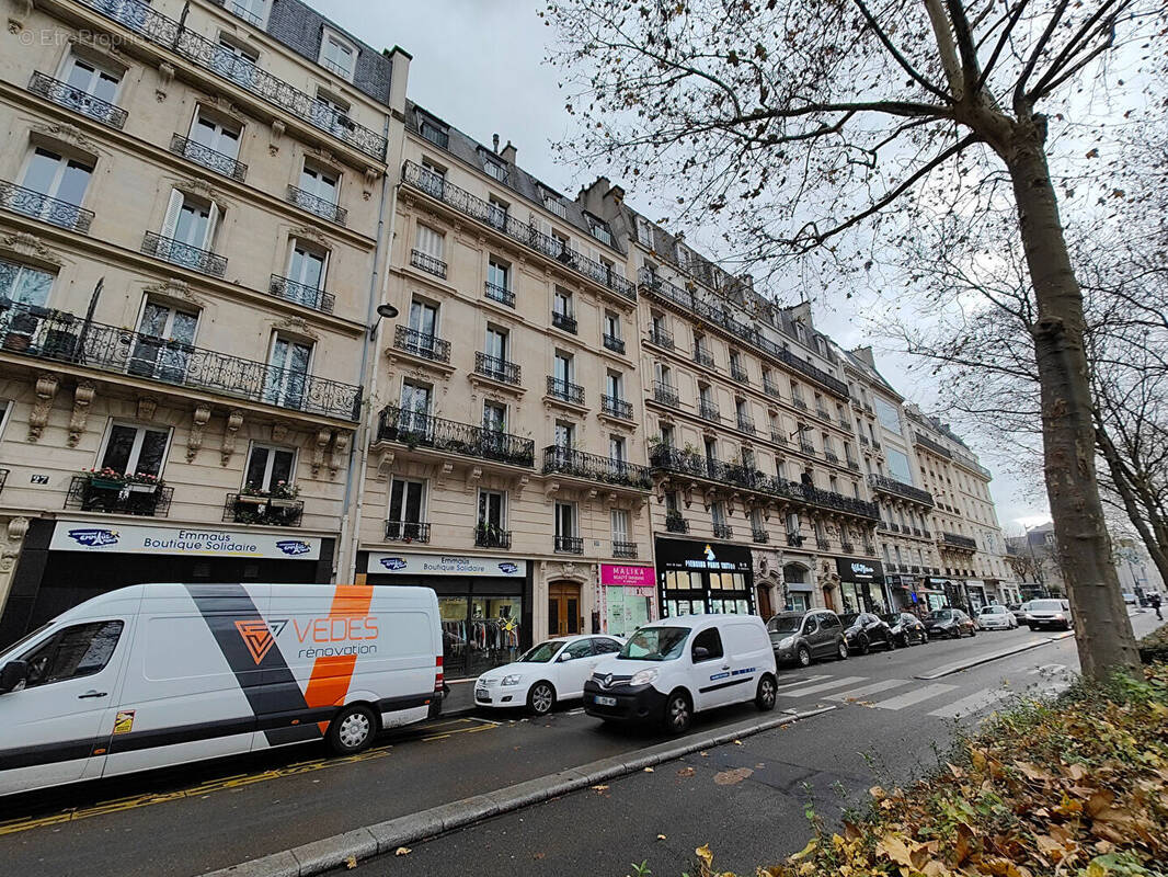 Appartement à PARIS-9E