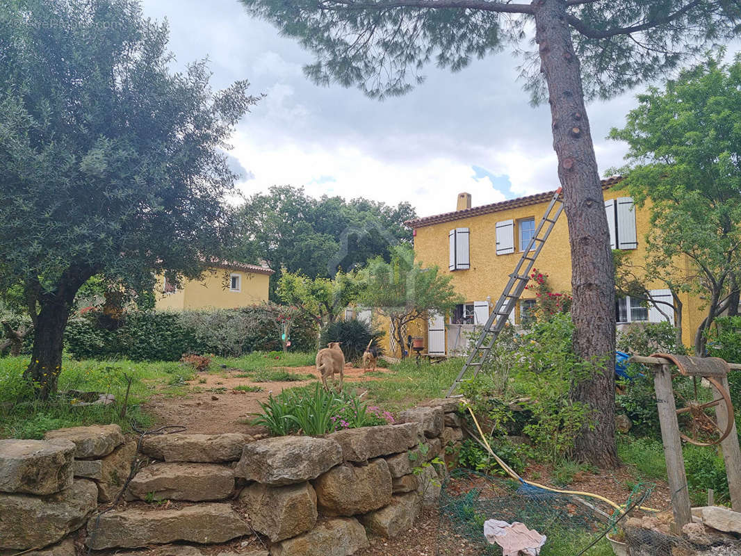 Maison à FLASSANS-SUR-ISSOLE