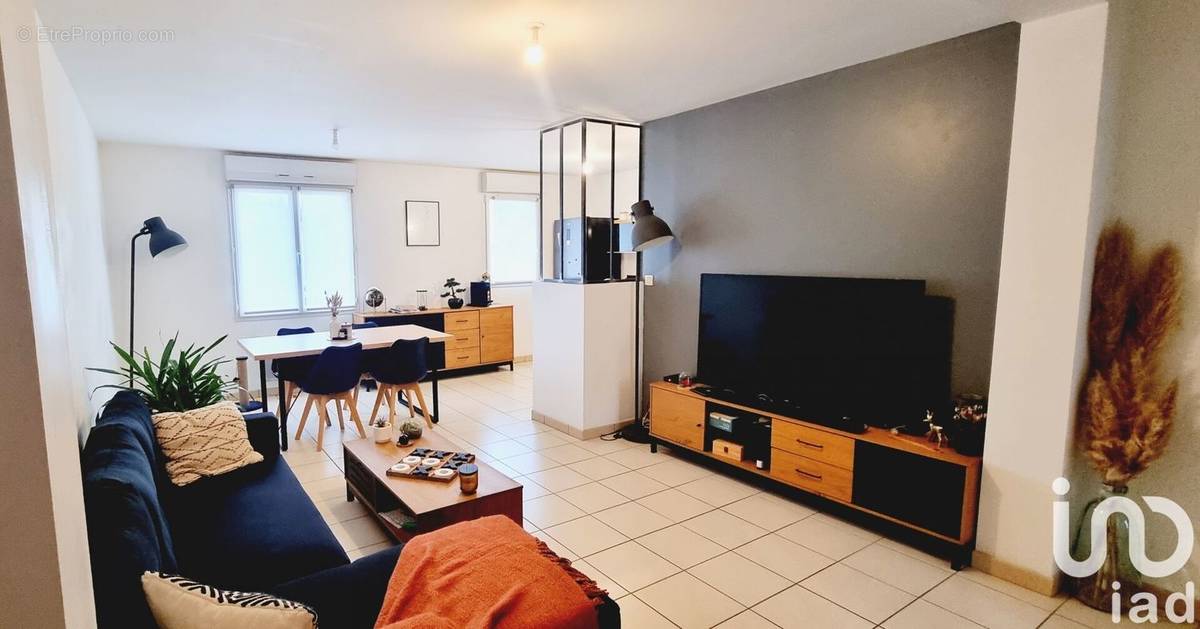 Photo 1 - Appartement à LES PONTS-DE-CE