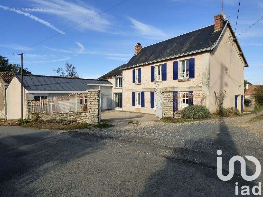 Photo 2 - Maison à MARIGNY-BRIZAY