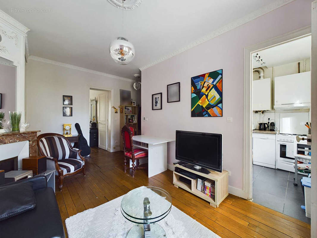 Appartement à LEVALLOIS-PERRET