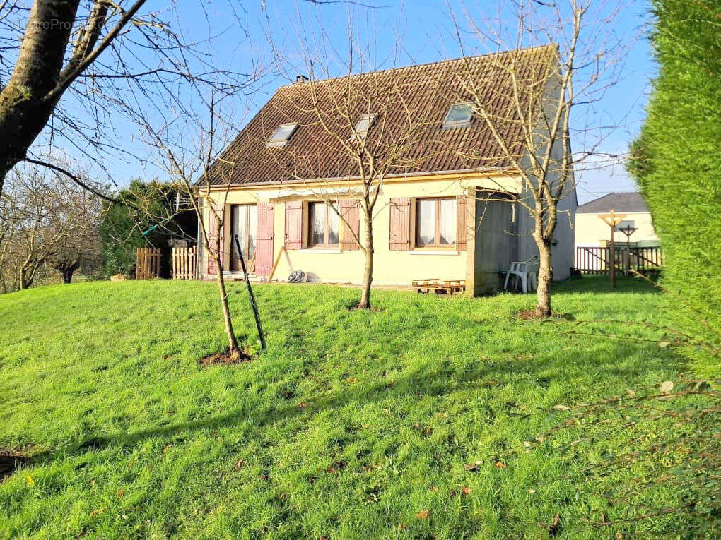 Maison à CHAUMONT-EN-VEXIN